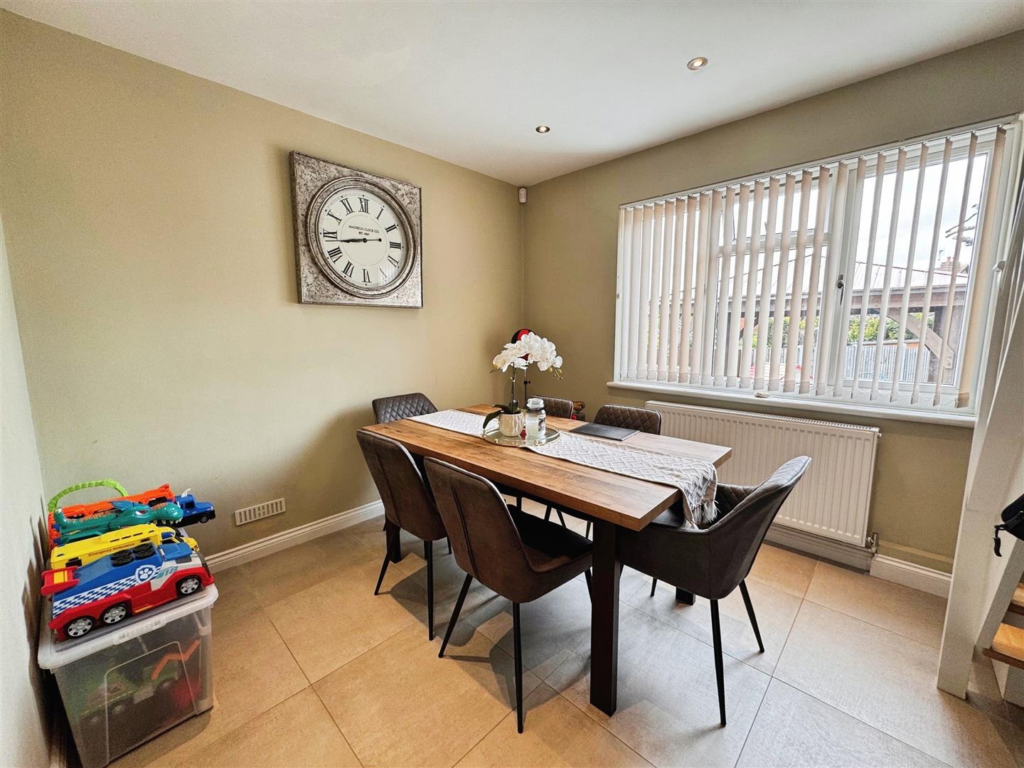 Dining Room/Fourth Bedroom